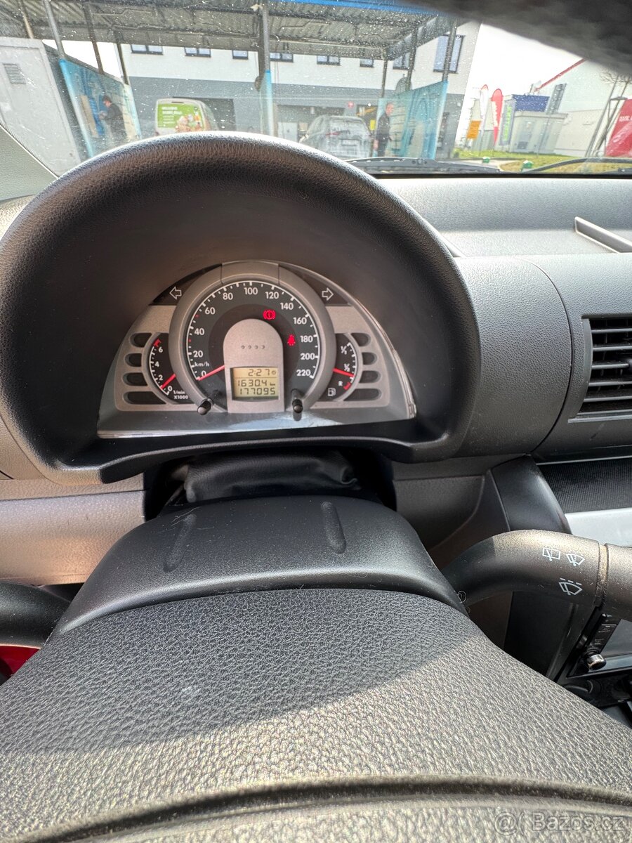 Volkswagen Fox 2010rok - 4