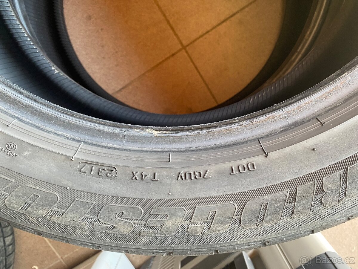 255/50r20 - 4
