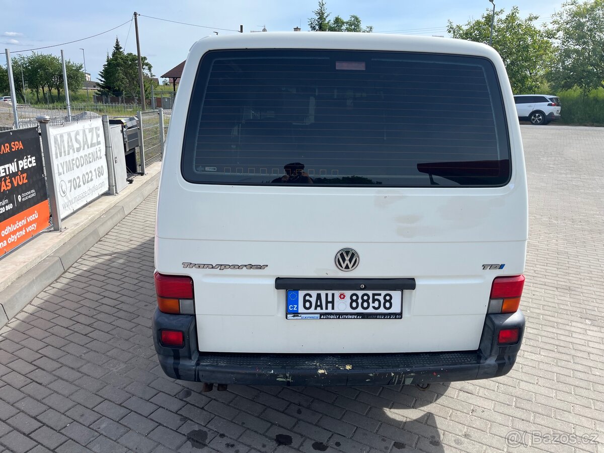 VW Transporter T4 2,5 TDi 65 kw - 4