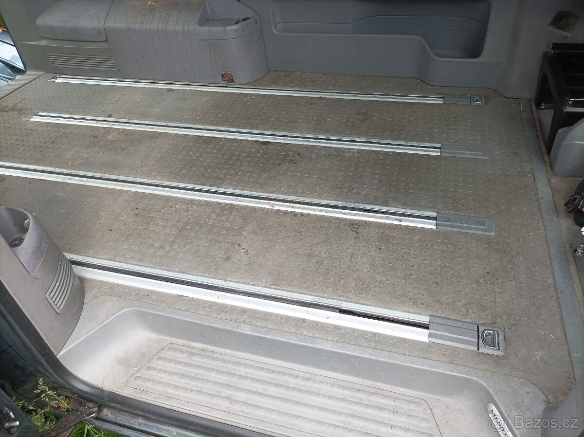 VW T5 Multivan-podlaha - 4