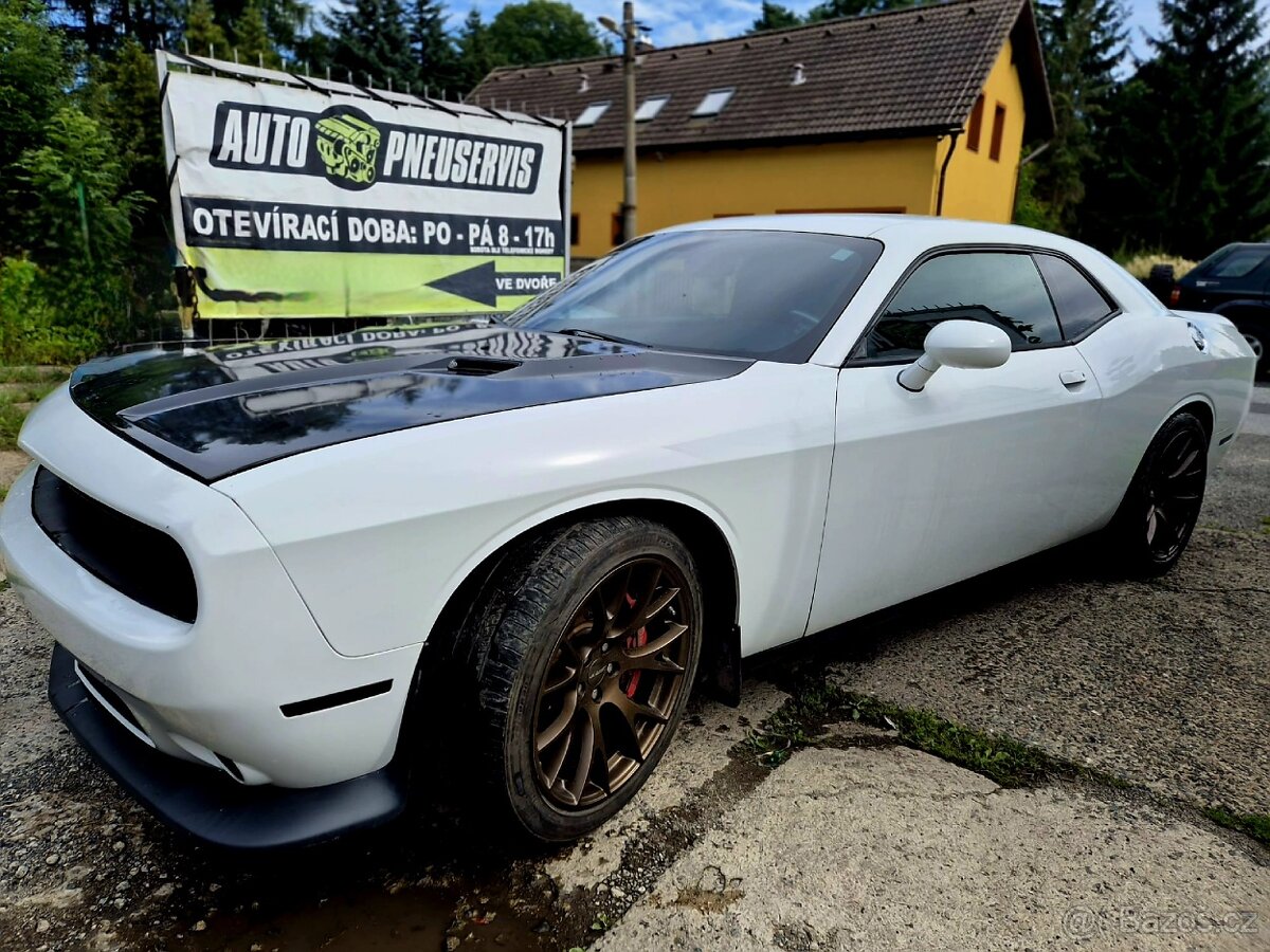 Dodge Challenger 6.4 SRT 485hp 8st automat - 4