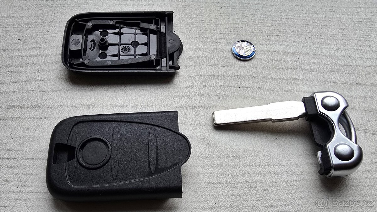 Prodám nový obal klíče Alfa Romeo Smart key - 4