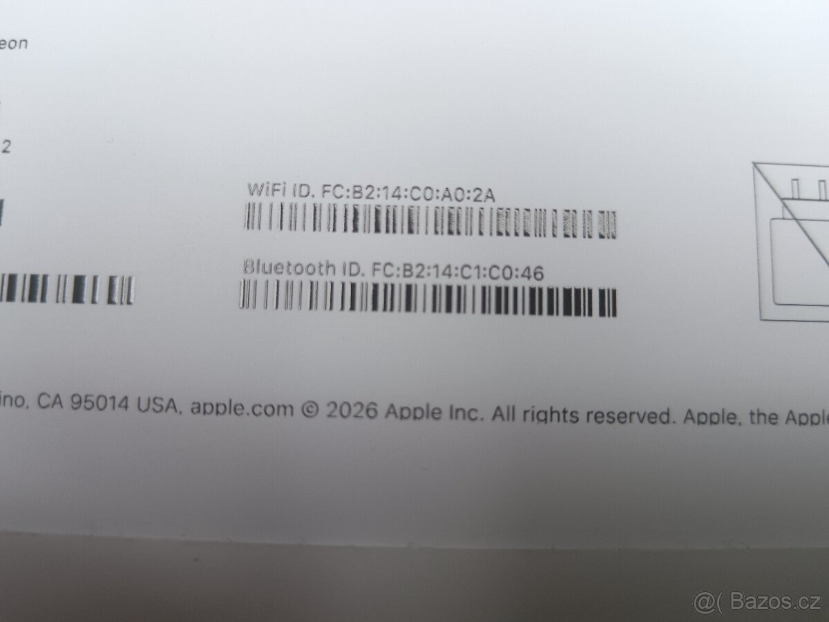 Prázdná krabice Apple Macbook pro 14" 2026 - 4
