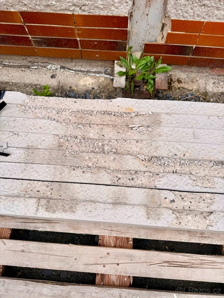 Poškozené Podhrabové Desky - 4