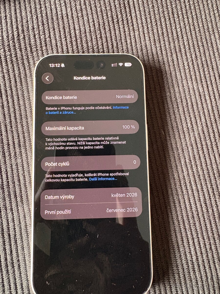 IPhone 17 256gb bílý - 4