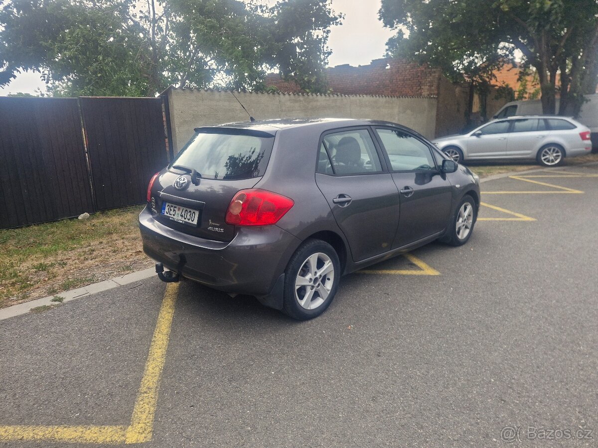 Toyota Auris 2.0 D-4D 93kw - 4