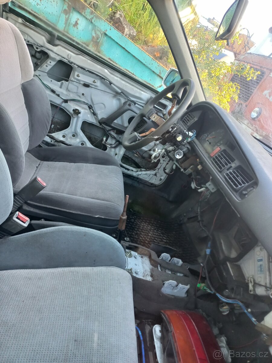 Mazda 626 coupe rv. 1988 - 4