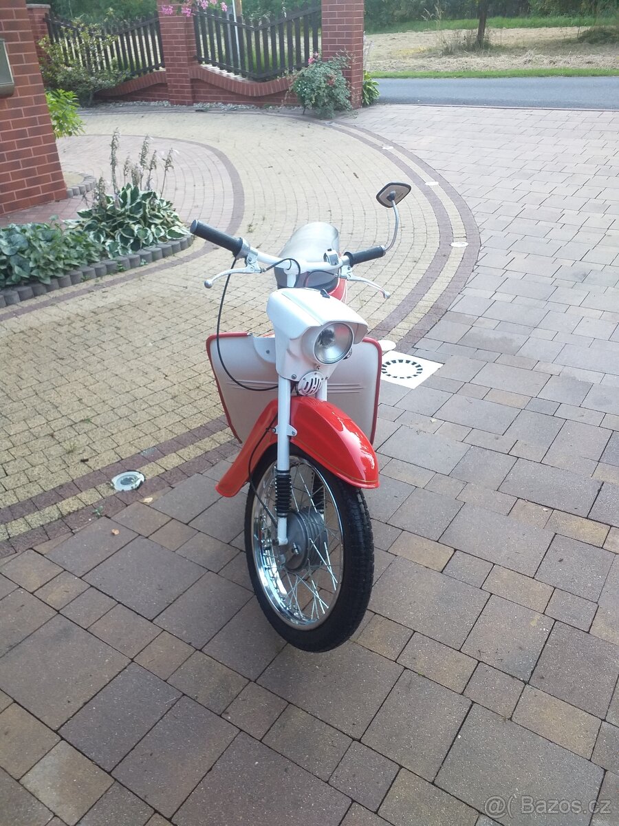 Pionýr Jawa 20 - 4