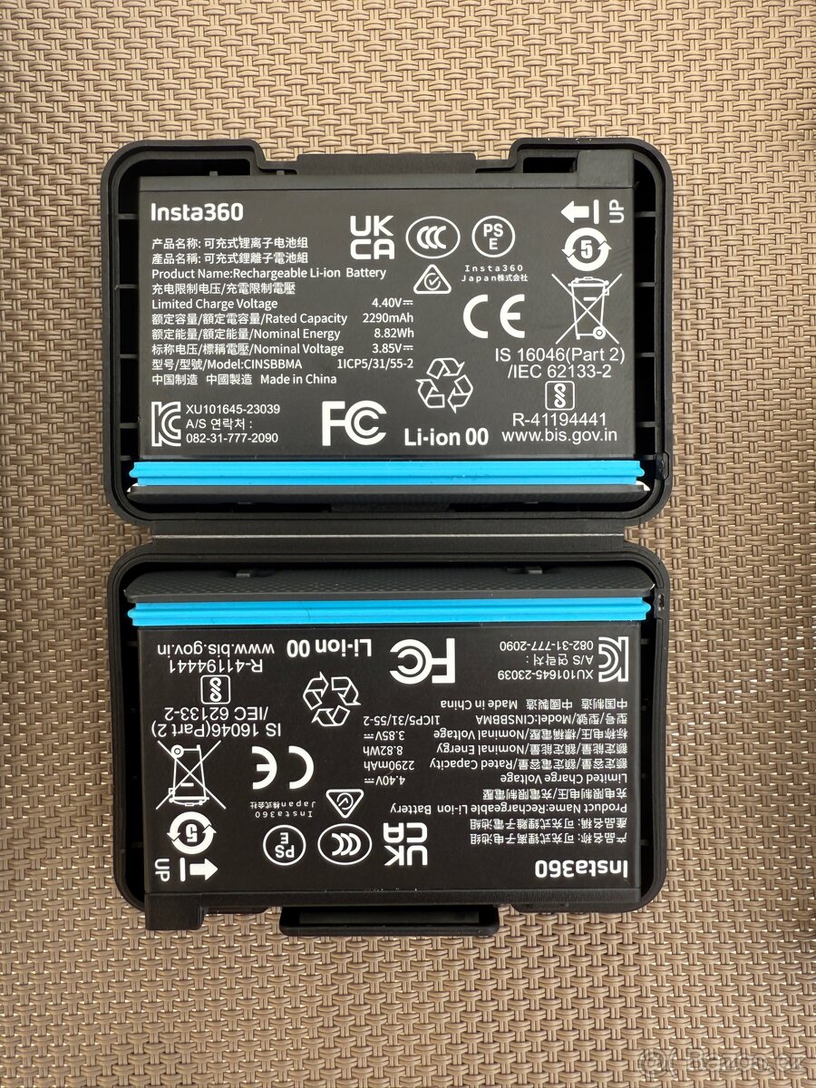 Téměř nová akční 360 kamera Insta360 X4 s příslušenstvím - 4