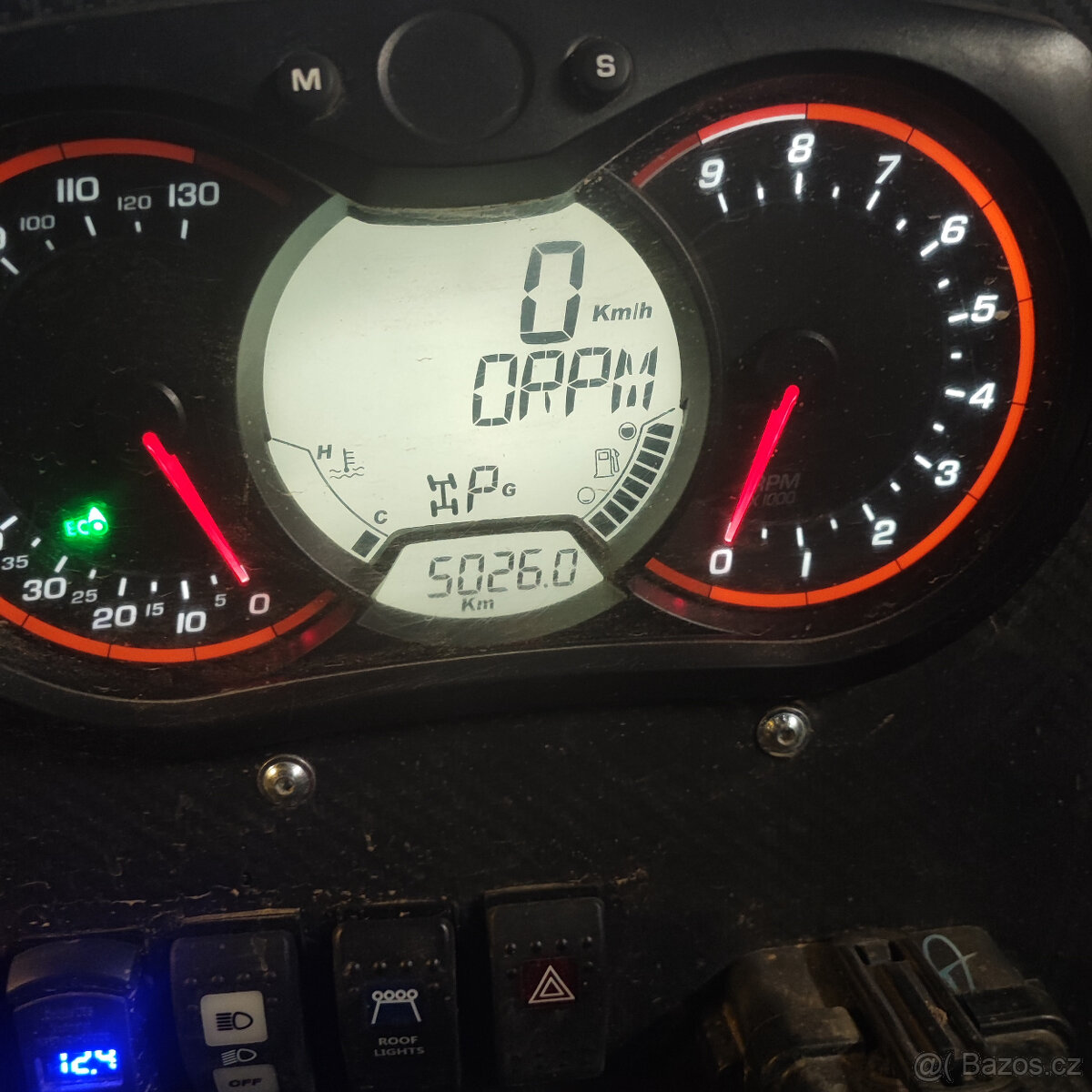 CAN-AM Maverick Trail