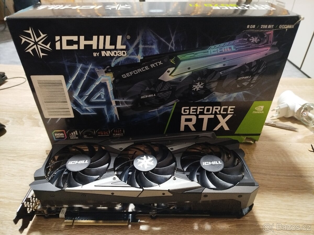 INNO3D GeForce RTX 3070 Ti iCHILL X4 - 4