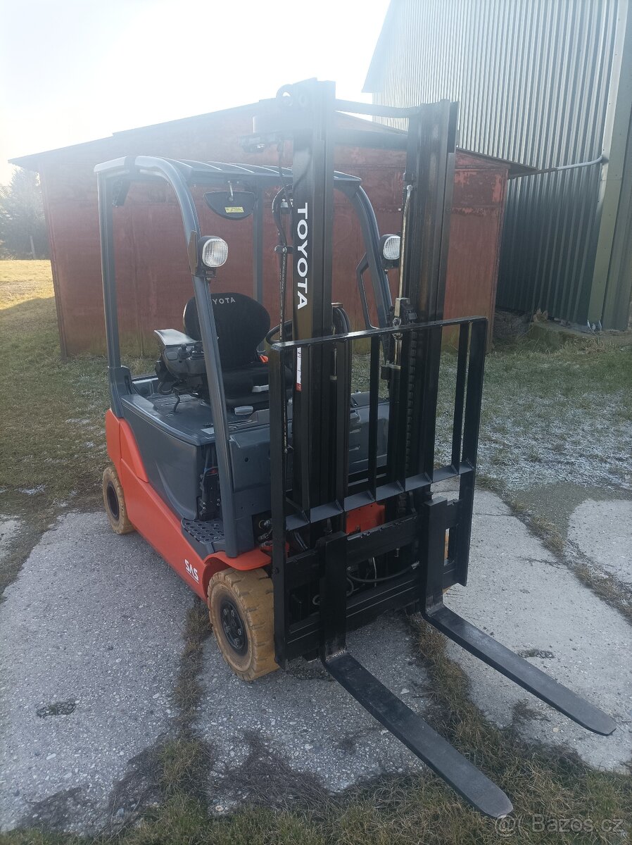 Vysokozdvižný vozík Toyota - 4