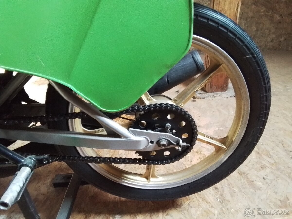 Kawasaki AR 80 závodní - 4