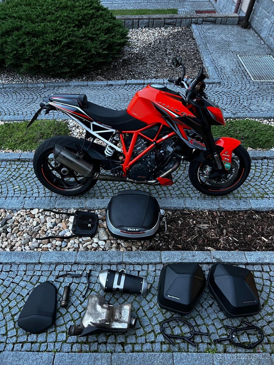 KTM SUPERDUKE 1290R - 4