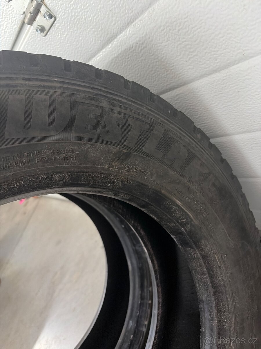 Pneu 205/65/17,5 - 4