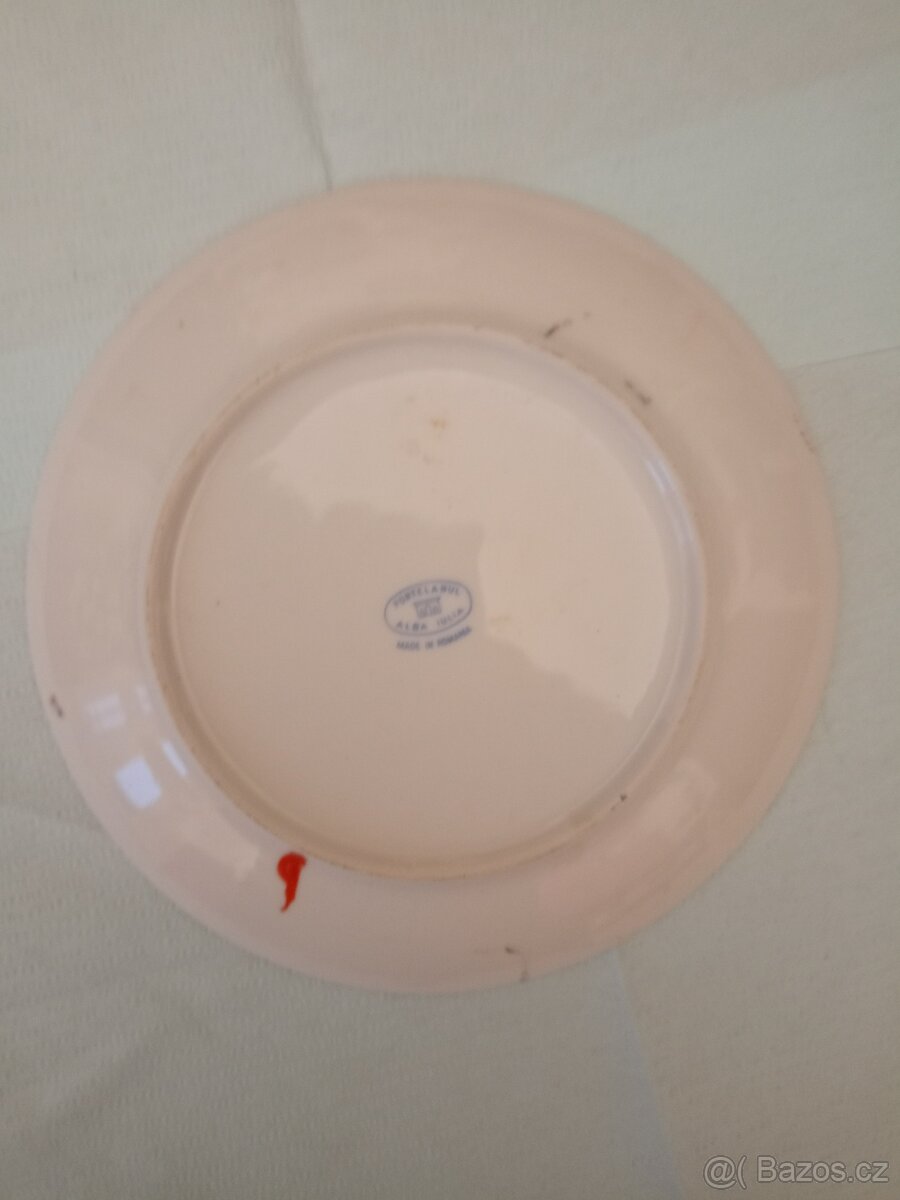 32Talíř s motivem - 4