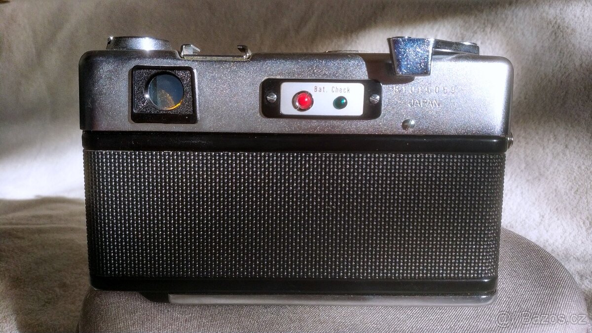 Yashica Electro 35 1:1,7 45 mm dálkoměrný fotoaparát - 4