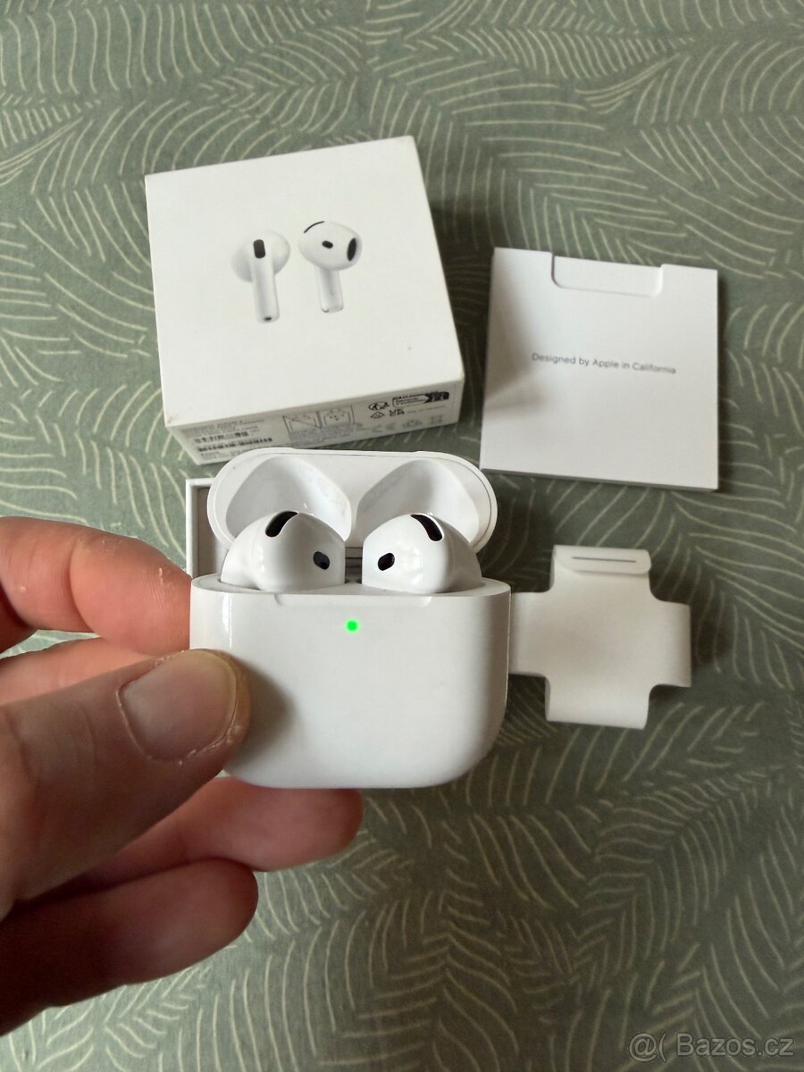 Apple AirPods 4 - 4