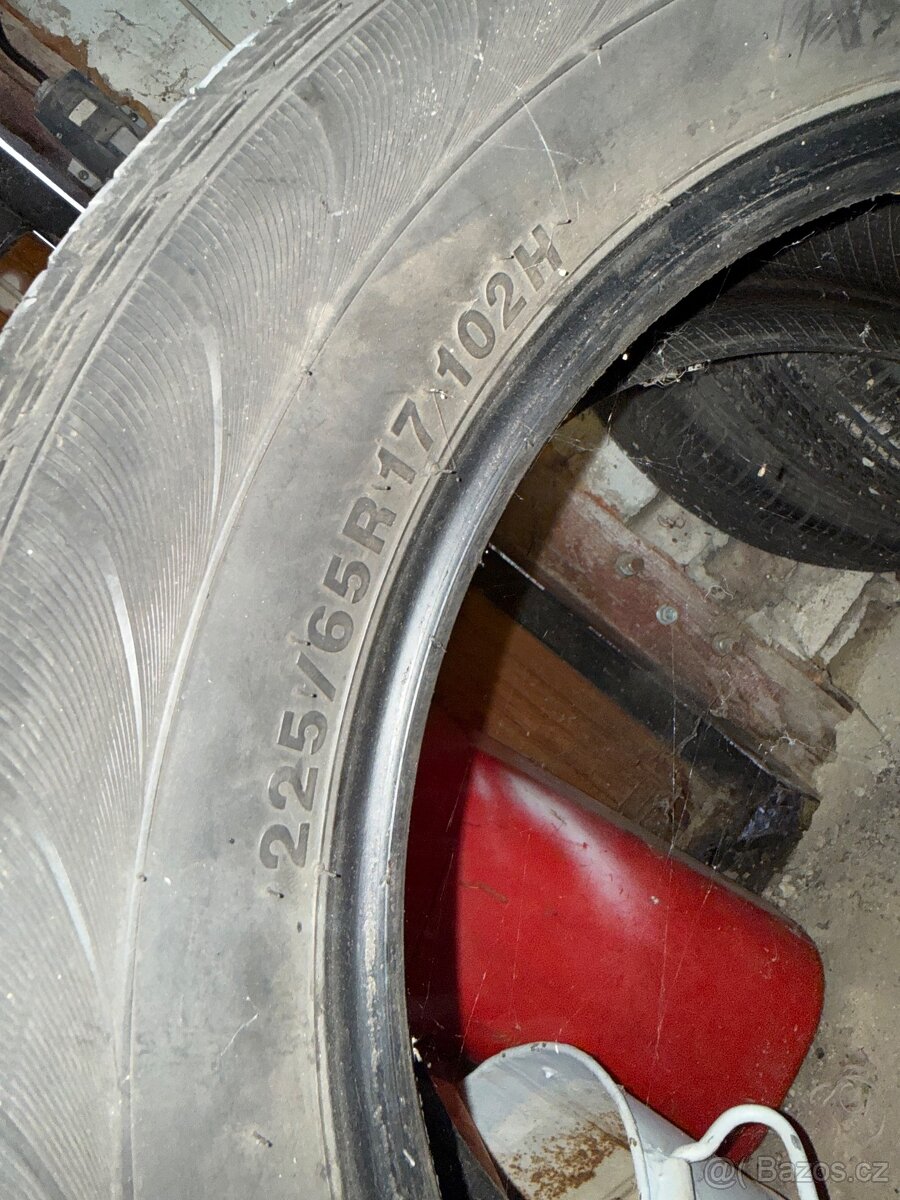 Prodám pneu - 4