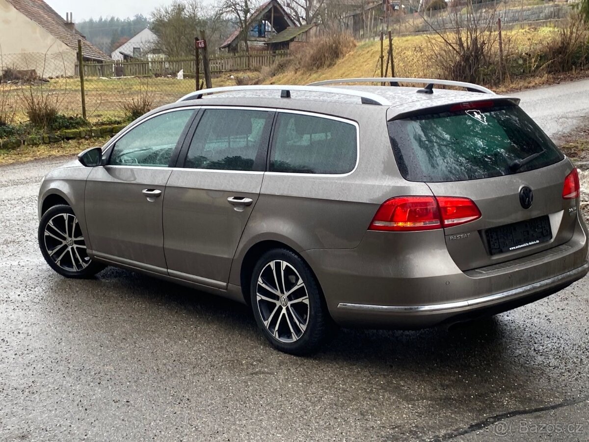 Volkswagen Passat - 4