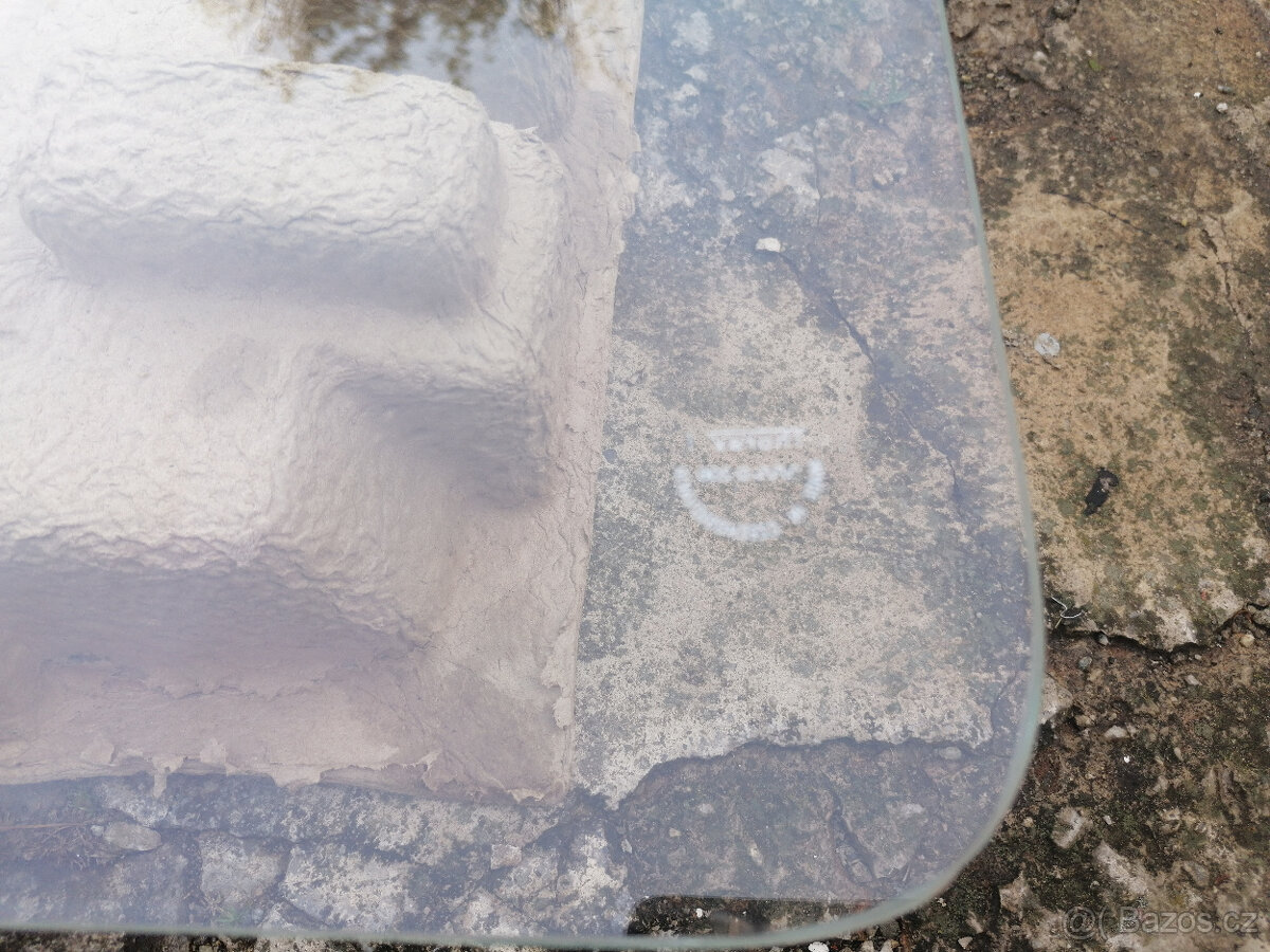 Prodám ORIGINÁLNÍ sklo na Š110R - 4