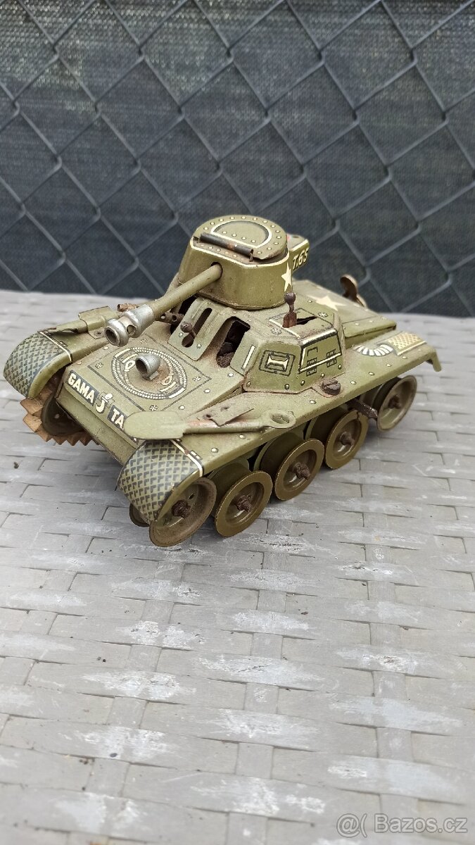 Starožitný tank hračka - 4