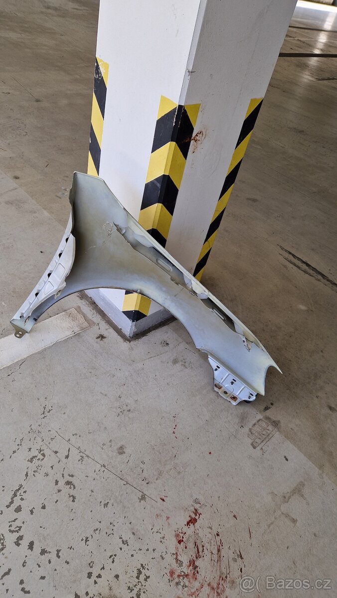 Levy přední blatnik - 4