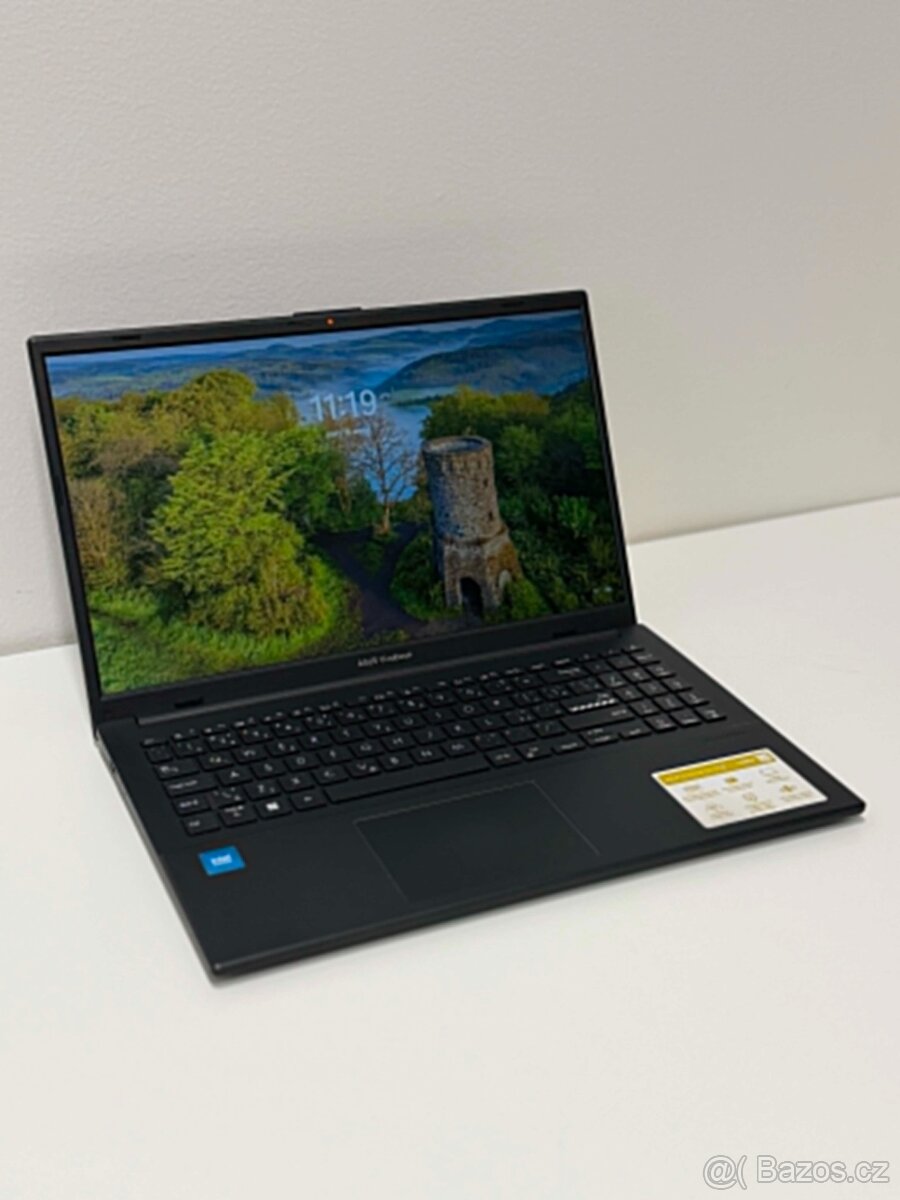 ASUS Vivobook Go E1504GA - 4