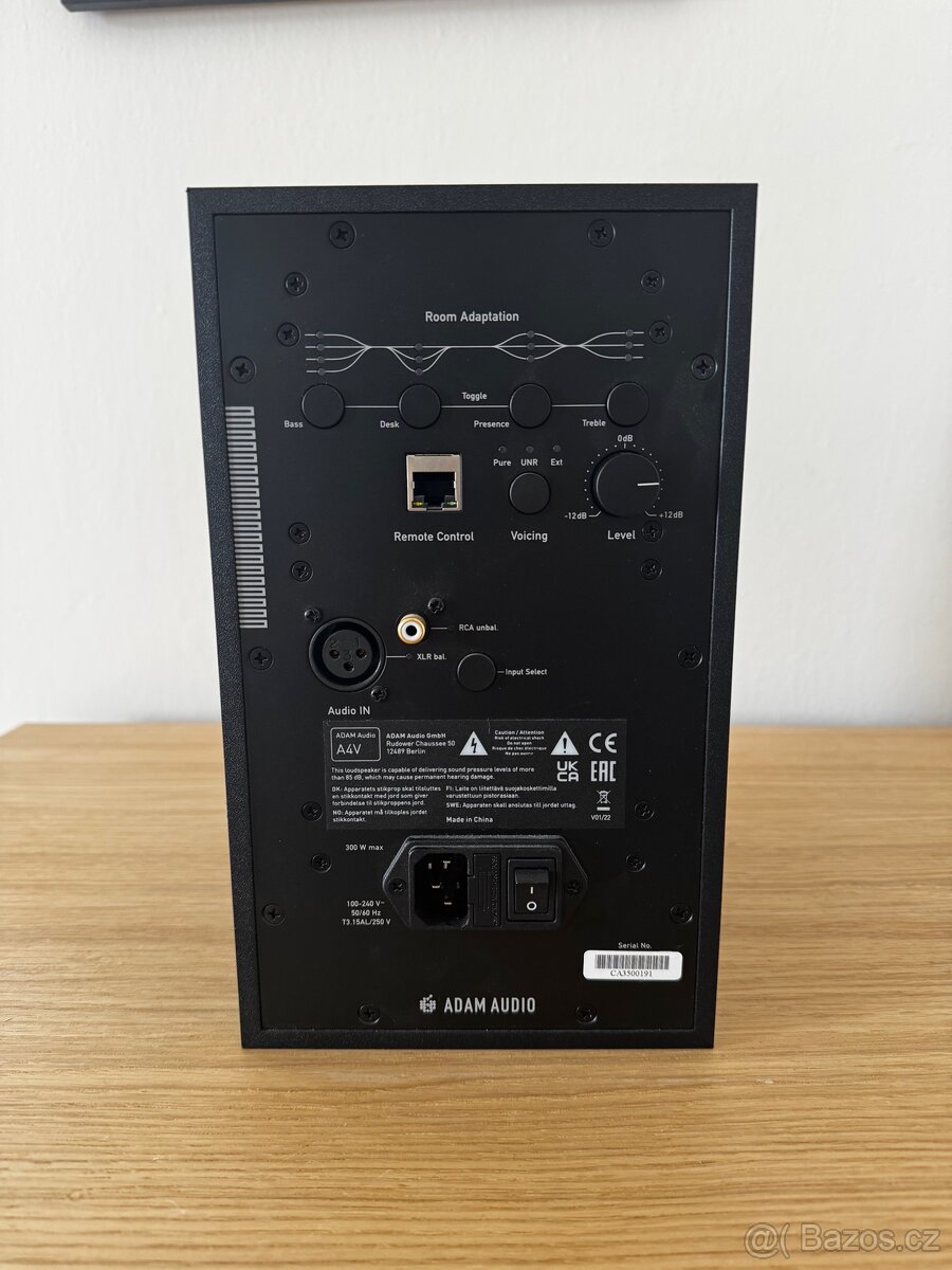 Adam Audio A4V - 4