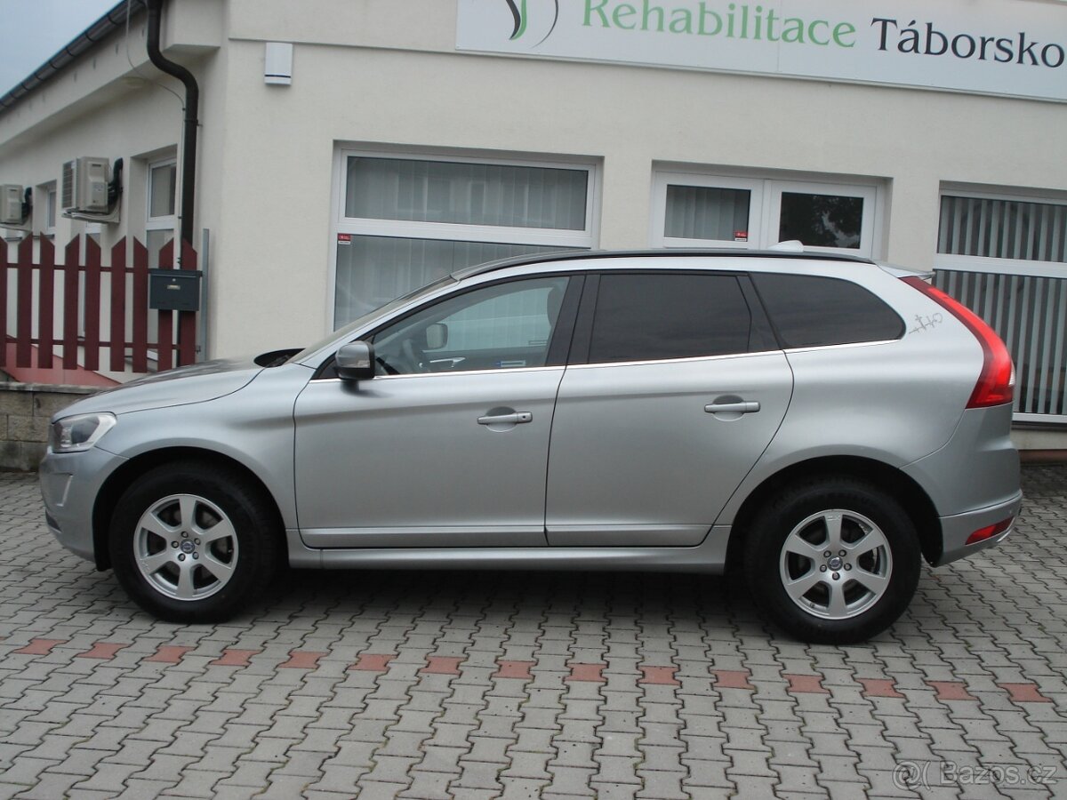 Volvo XC 60 2.4 D4 AWD,MANUÁL,ČR,SERVISKA - 4