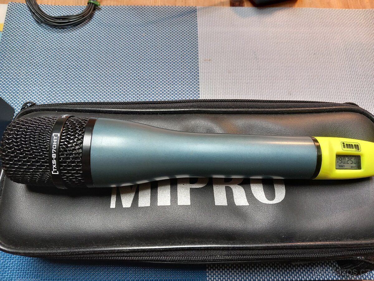 Bezdrátový set IMG STAGE LINE XT - 870 - 4