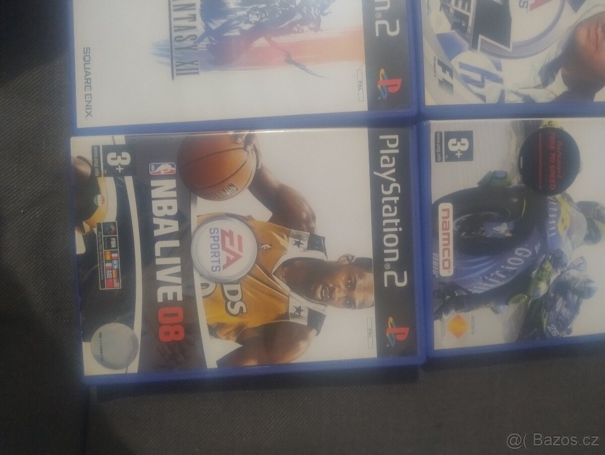 PlayStation 2 4hry final fantasy,moto,NBA,F1 - 4