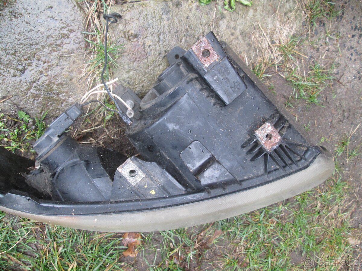 Chrysler Voyager RG EU přední světlo lampa 2001-2007 levá a - 4