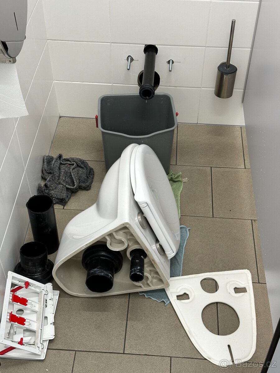 Instalatér, Hodinový manžel, Malíř - 4