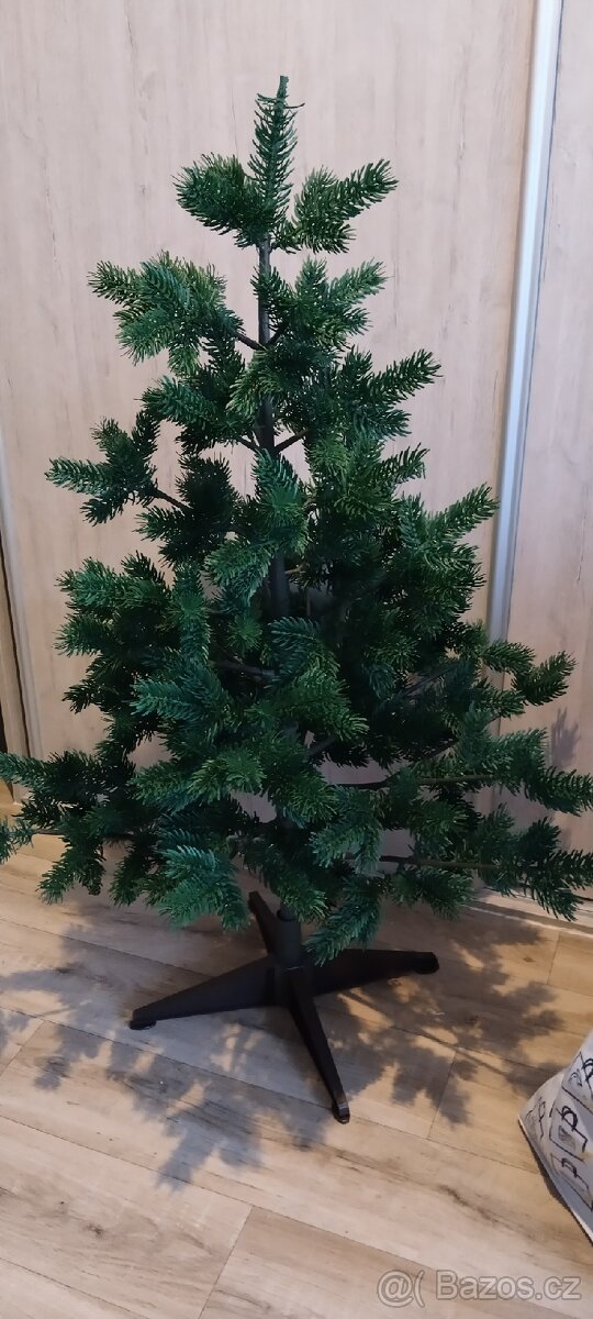 Stromeček vánoční umělý - 4