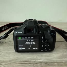 Canon EOS 2000D + EF-S 18-55 mm f/3.5-5.6 IS II - 4