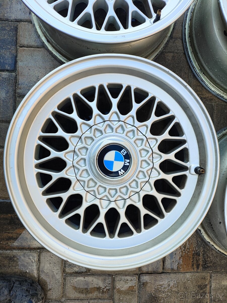 BMW Style 5 - 7Jx15 - 4