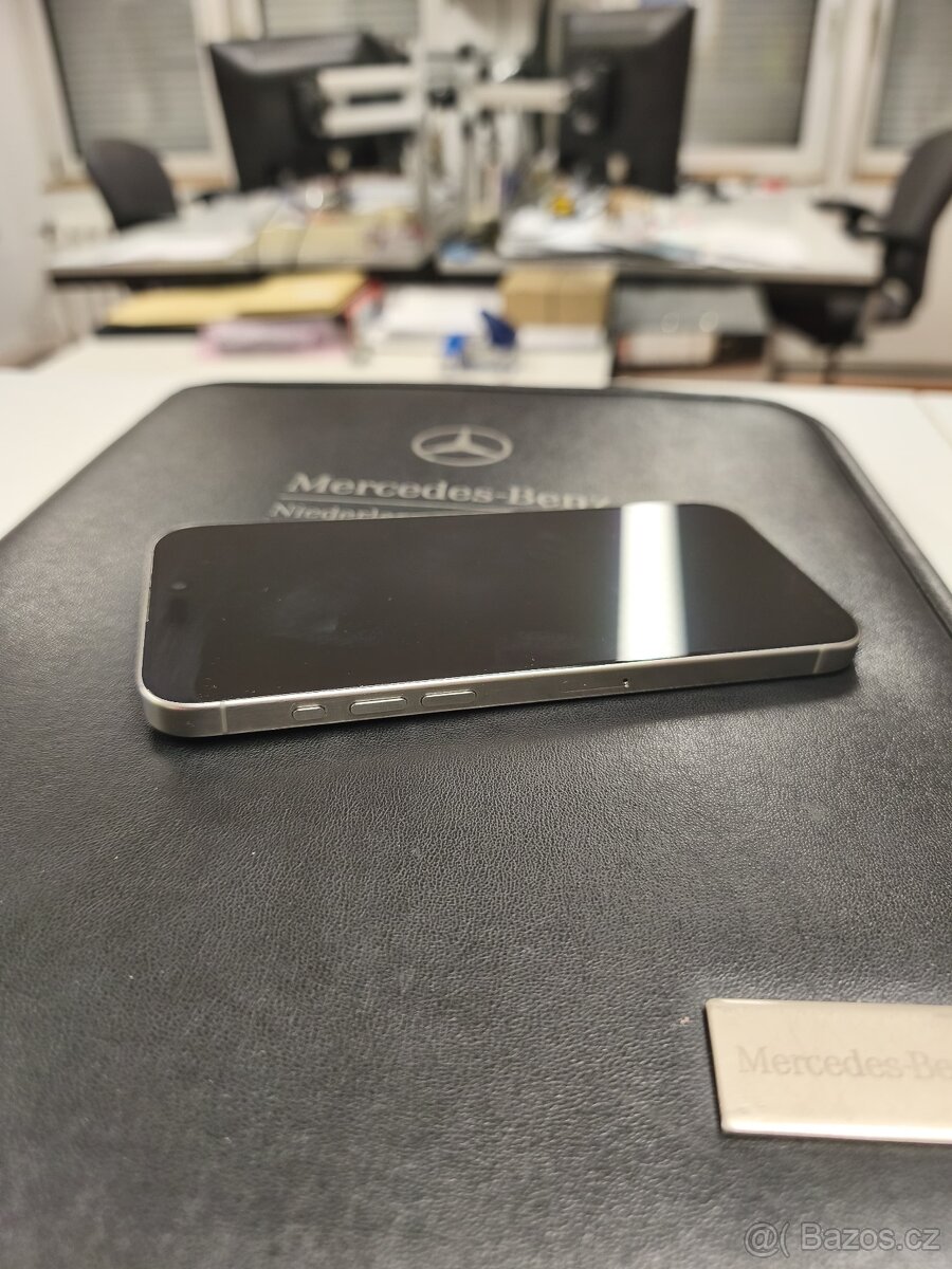 iPhone 15 Pro Max 256 GB – titan - 4