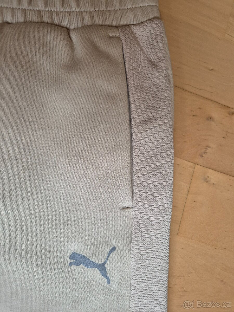 Prodám NOVÉ dámské tepláky PUMA - 4