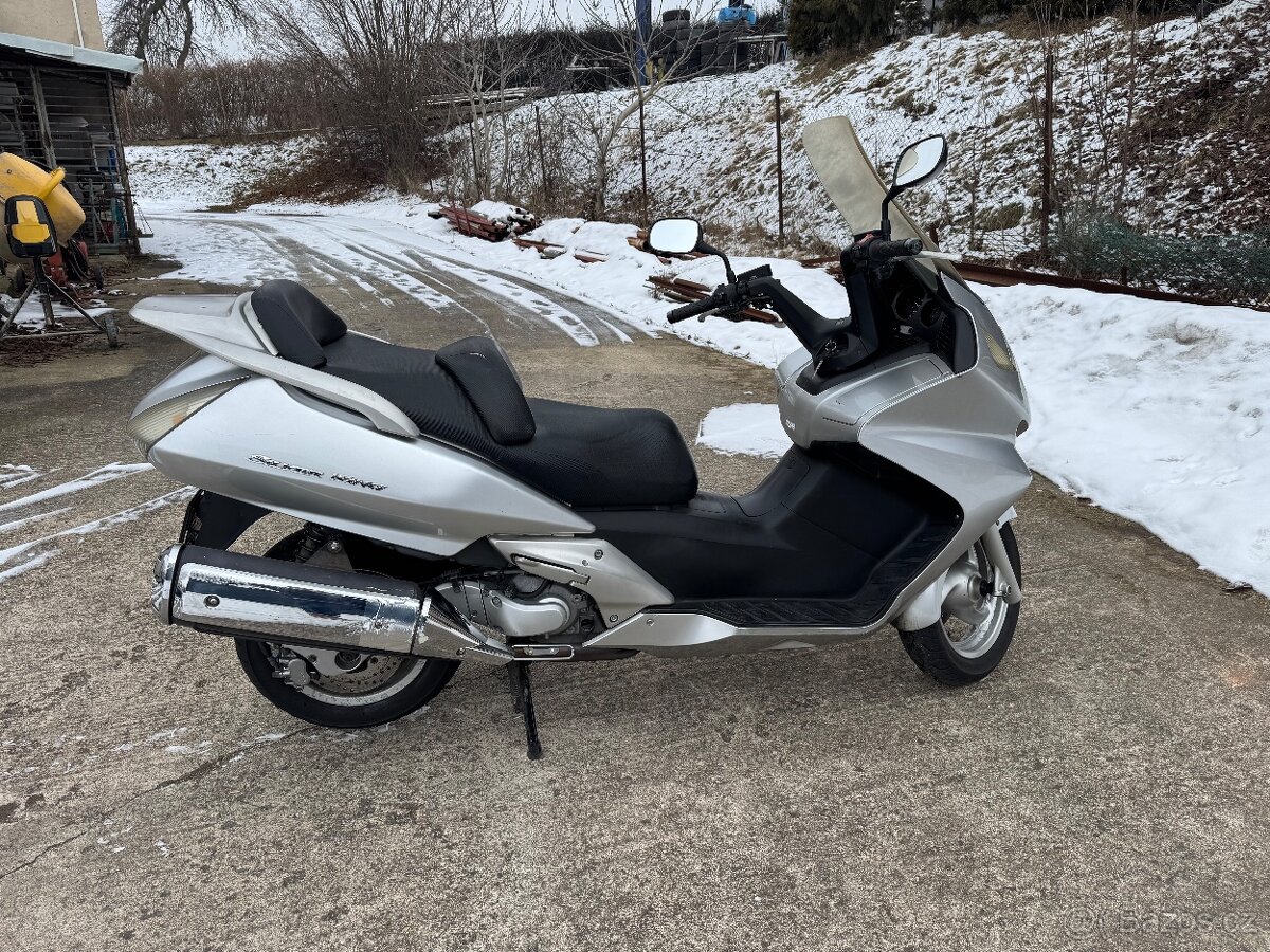 HONDA SILVER WING FJS 600 - 4