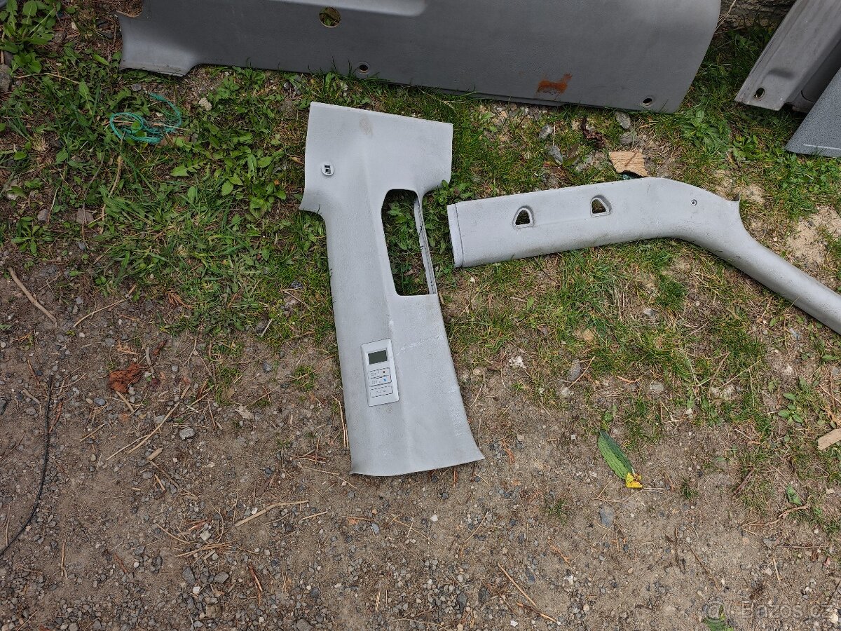 Prodám věci Interiér Multivan T4 - 4