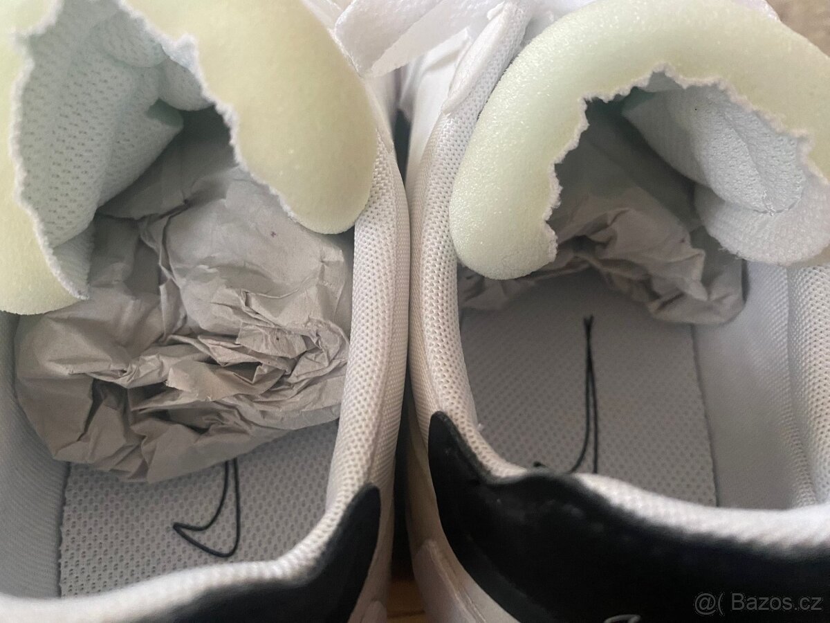 Nike Drop-Type HBR...7.5....38.5 - 4