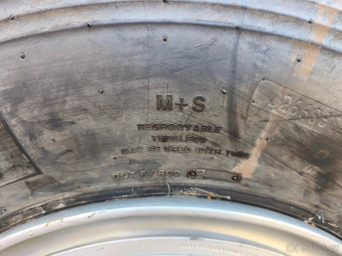 Pneu 365/80 R20 - 4