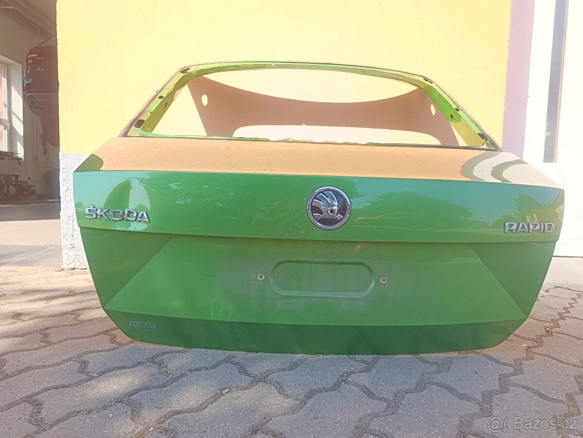 Škoda Rapid - Víko kufru - 4