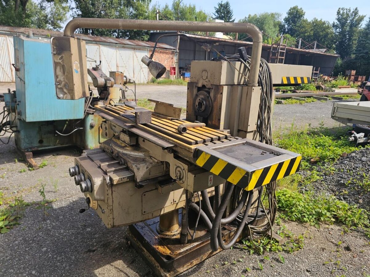 Univerzální frézka Heckert FU 400 VI/2 - 4