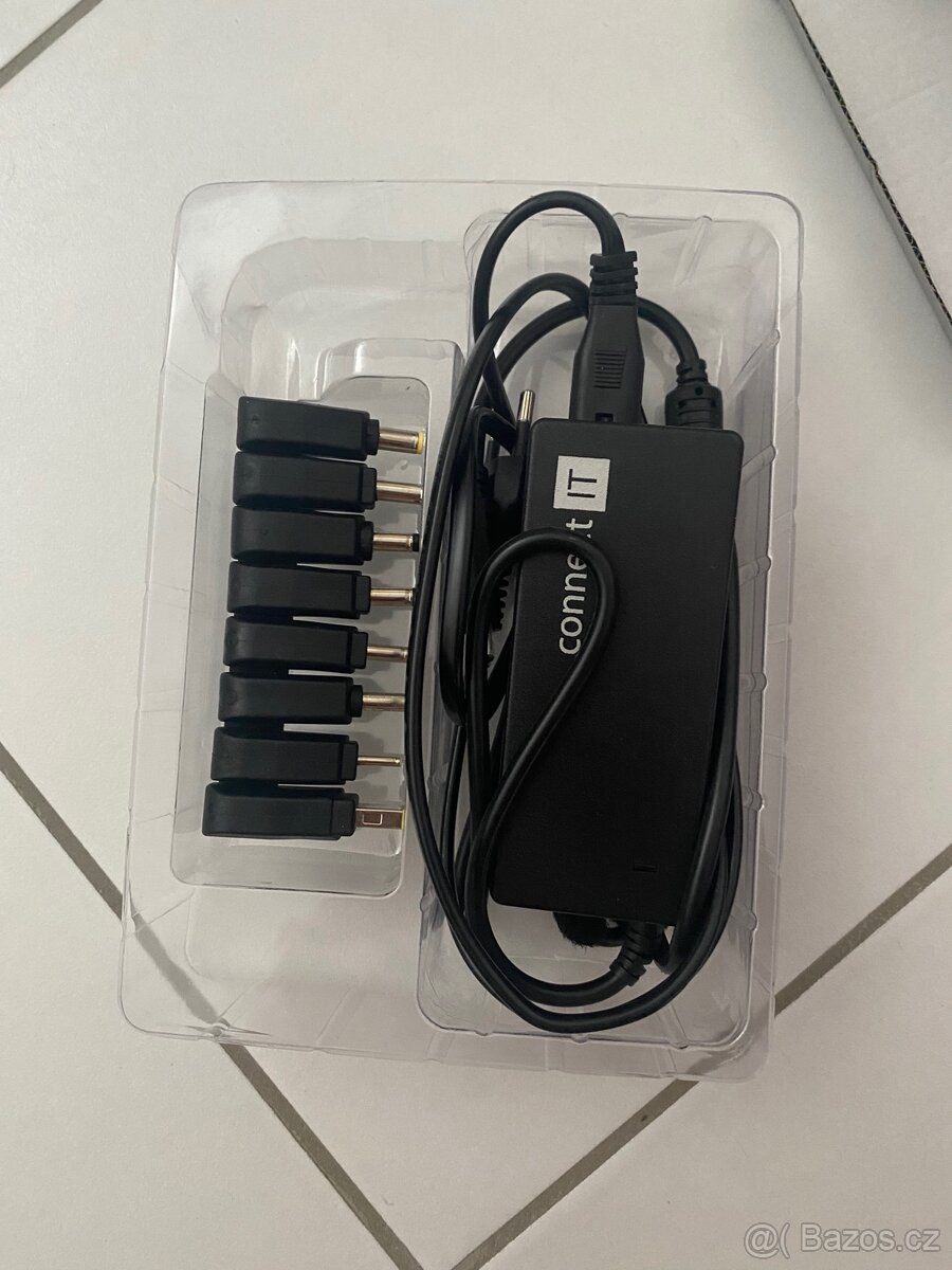 Univerzální nabíječka Connect it 48W - 4