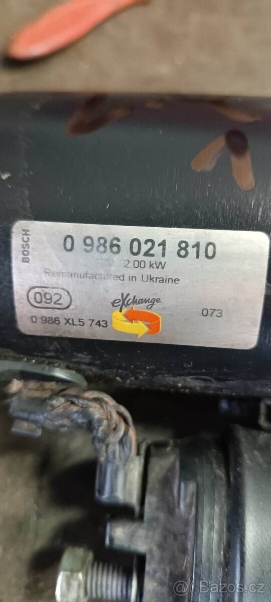 díly z motoru 2.4tdci 103kW H9FB tdci (motor je poškozen) - 4