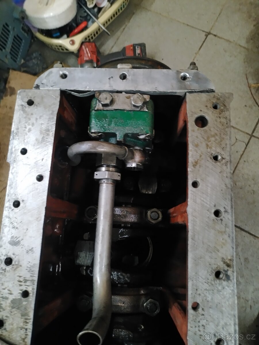 Prodám na Zetor URI - 4