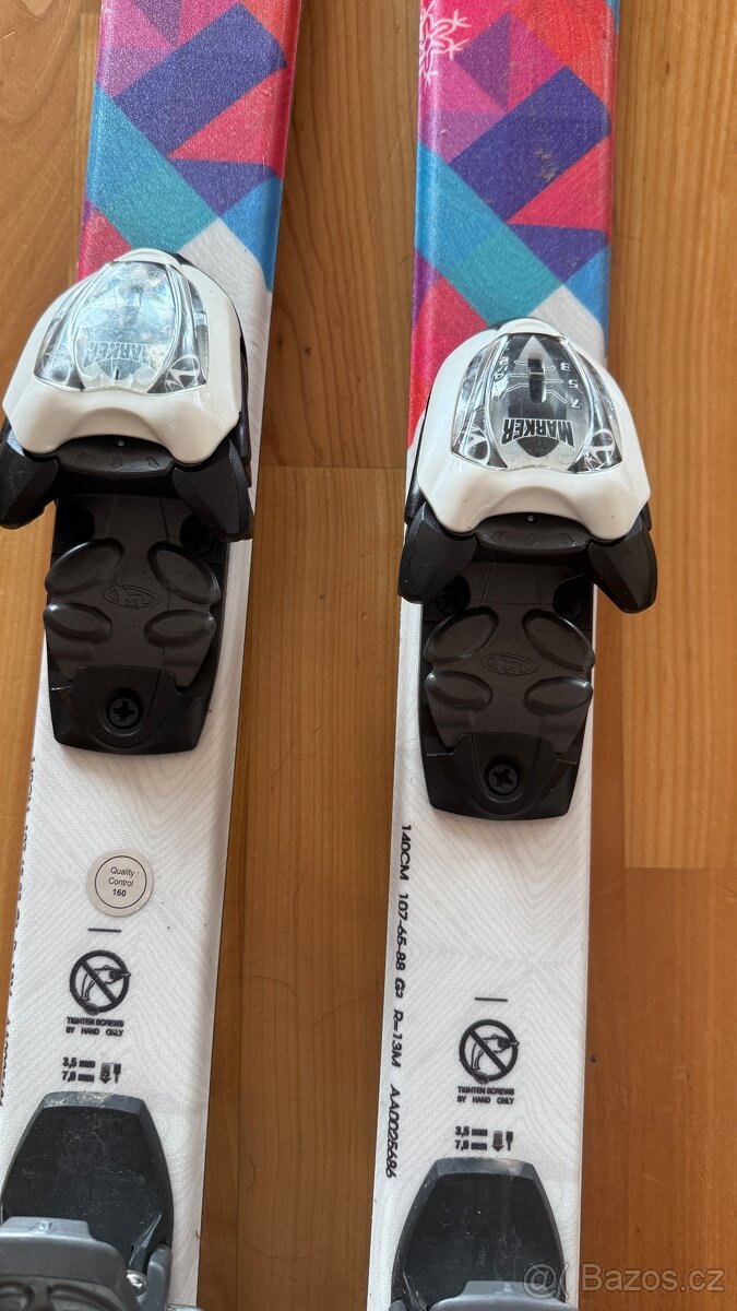 Dětský set lyže Atomic 140 cm + boty Technica + helma Marker - 4