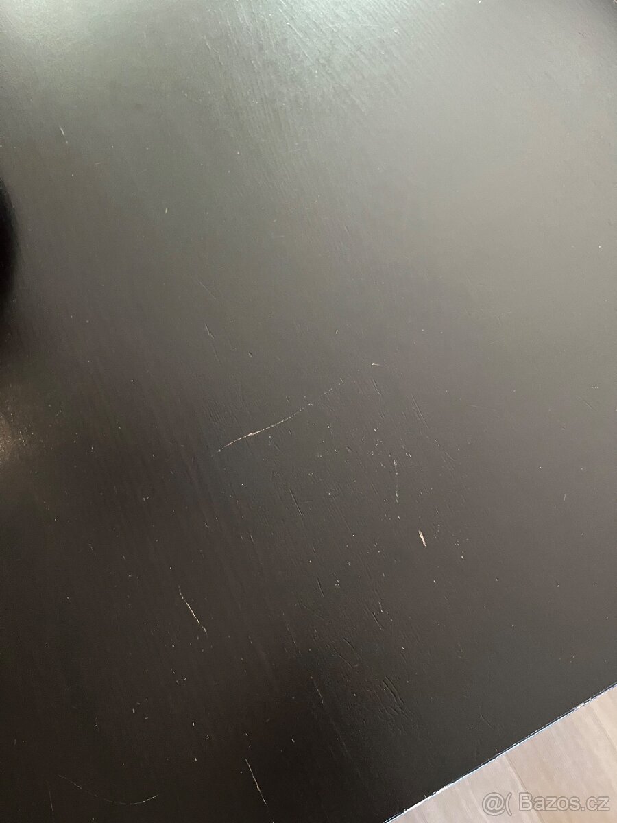 Jídelní stůl IKEA Bjursta - 4